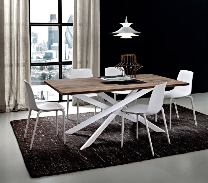 Tavolo con gambe incrociate Renzo La Primavera - MIT Design Store